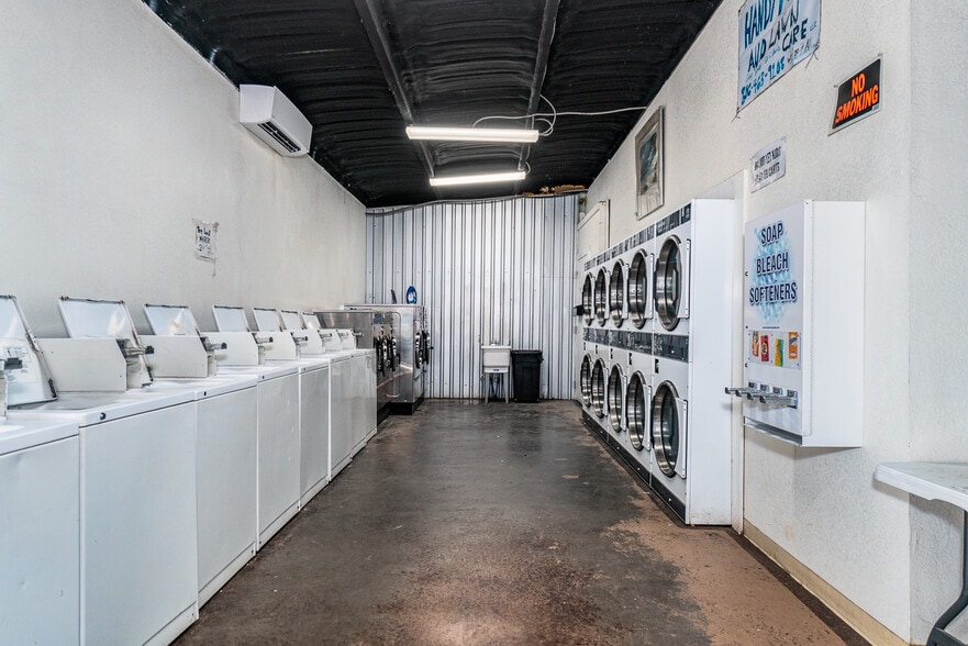 201 E Service Rd, Tulia, TX à vendre - Photo du bâtiment - Image 3 de 24