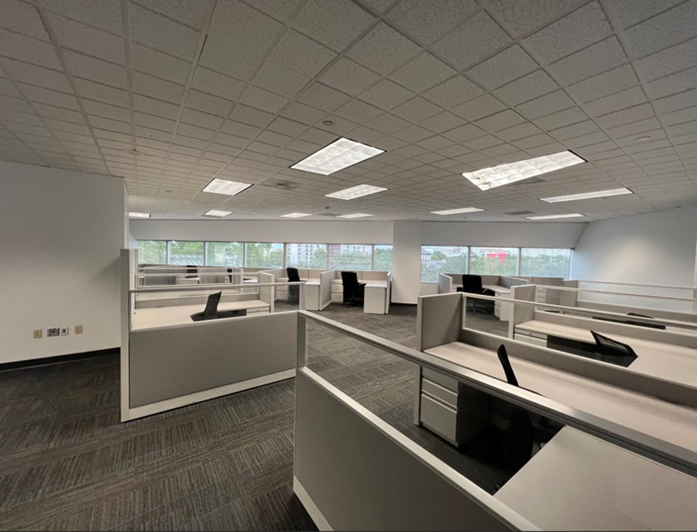 5220 Spring Valley Rd, Dallas, TX for lease Interior Photo- Image 1 of 5