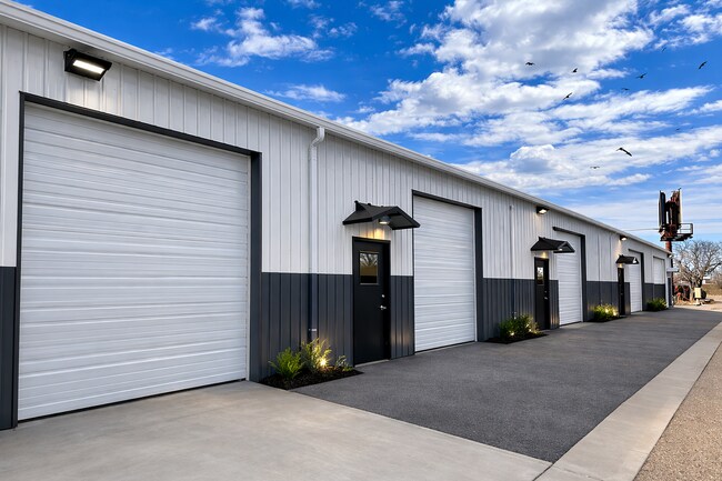 Plus de détails pour 4375 W Copper Hills Pky, West Jordan, UT - Industriel à louer