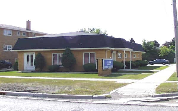 6161 W 79th St, Burbank, IL for lease - Building Photo - Image 3 of 4