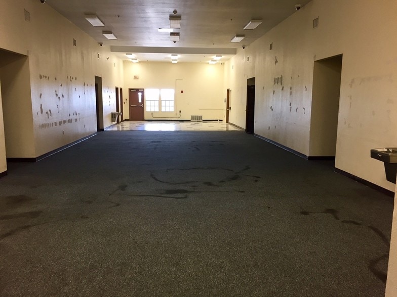 422 S Enterprize Pky, Corpus Christi, TX for lease - Interior Photo - Image 3 of 10