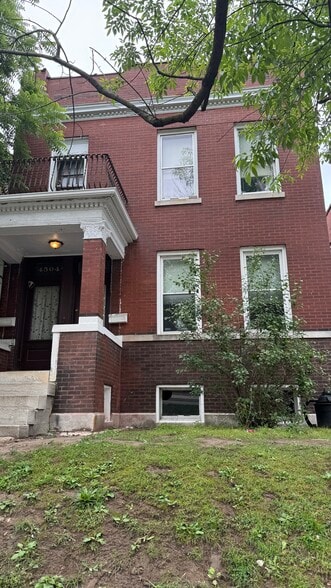 4504 S Grand Blvd, Saint Louis, MO for sale - Building Photo - Image 2 of 18