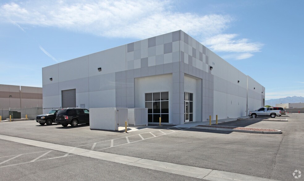 2919 N Lamb Blvd, Las Vegas, NV à louer - Photo du bâtiment - Image 2 de 32
