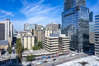 250 Dundas St W, Toronto, ON - aerial  map view