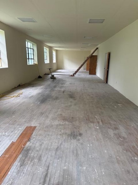 41 Polk St, Riverside, NJ for lease - Building Photo - Image 3 of 7