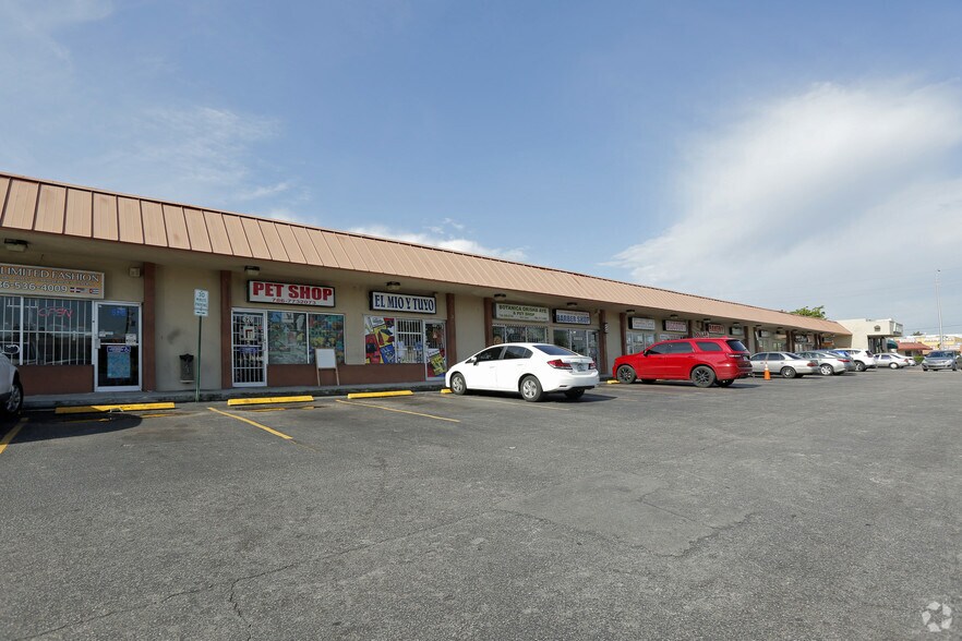 600-604 E 9th St, Hialeah, FL à louer - Photo du bâtiment - Image 2 de 2