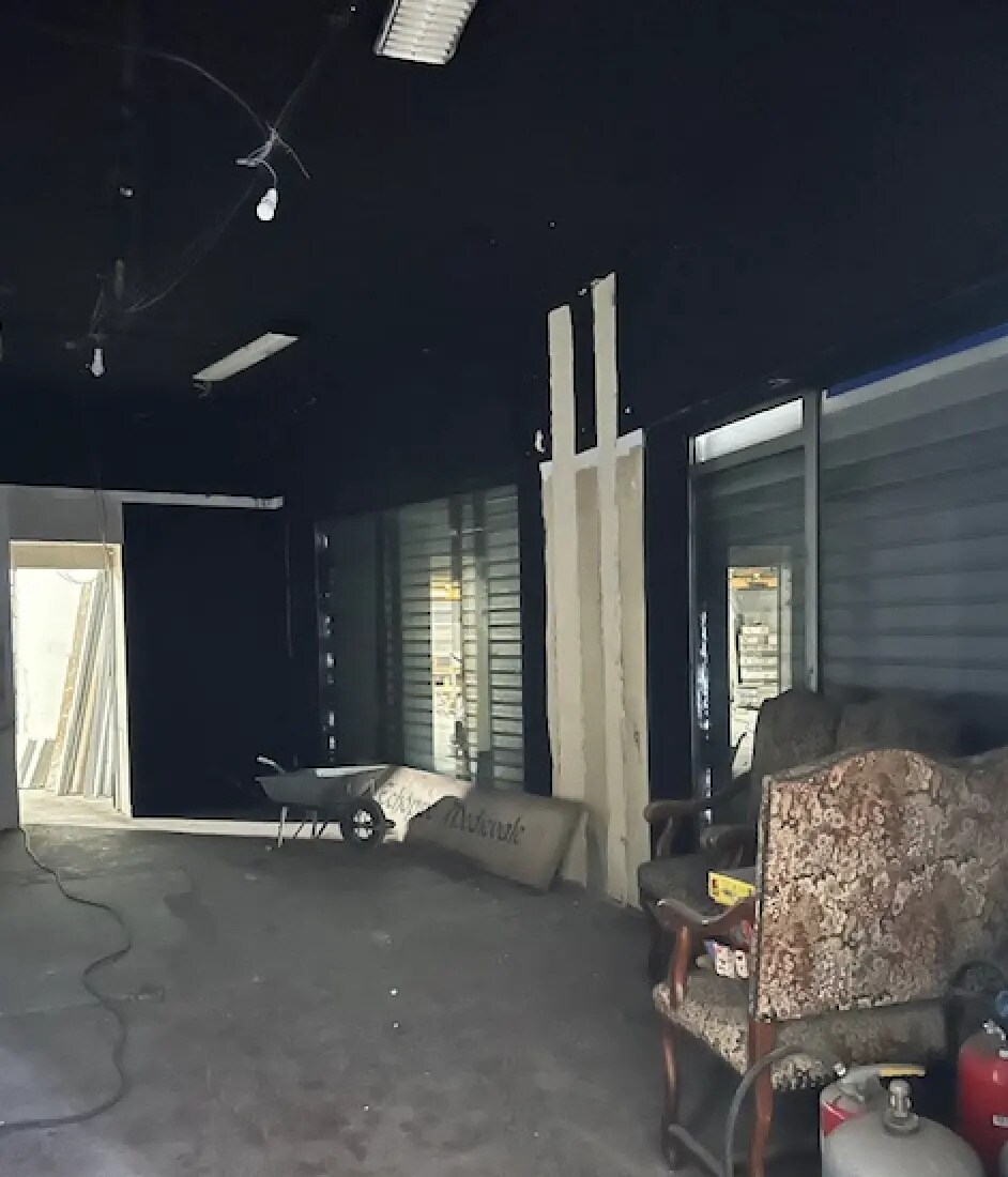 Retail in Saint-Maur-des-Fossés for sale Interior Photo- Image 1 of 6