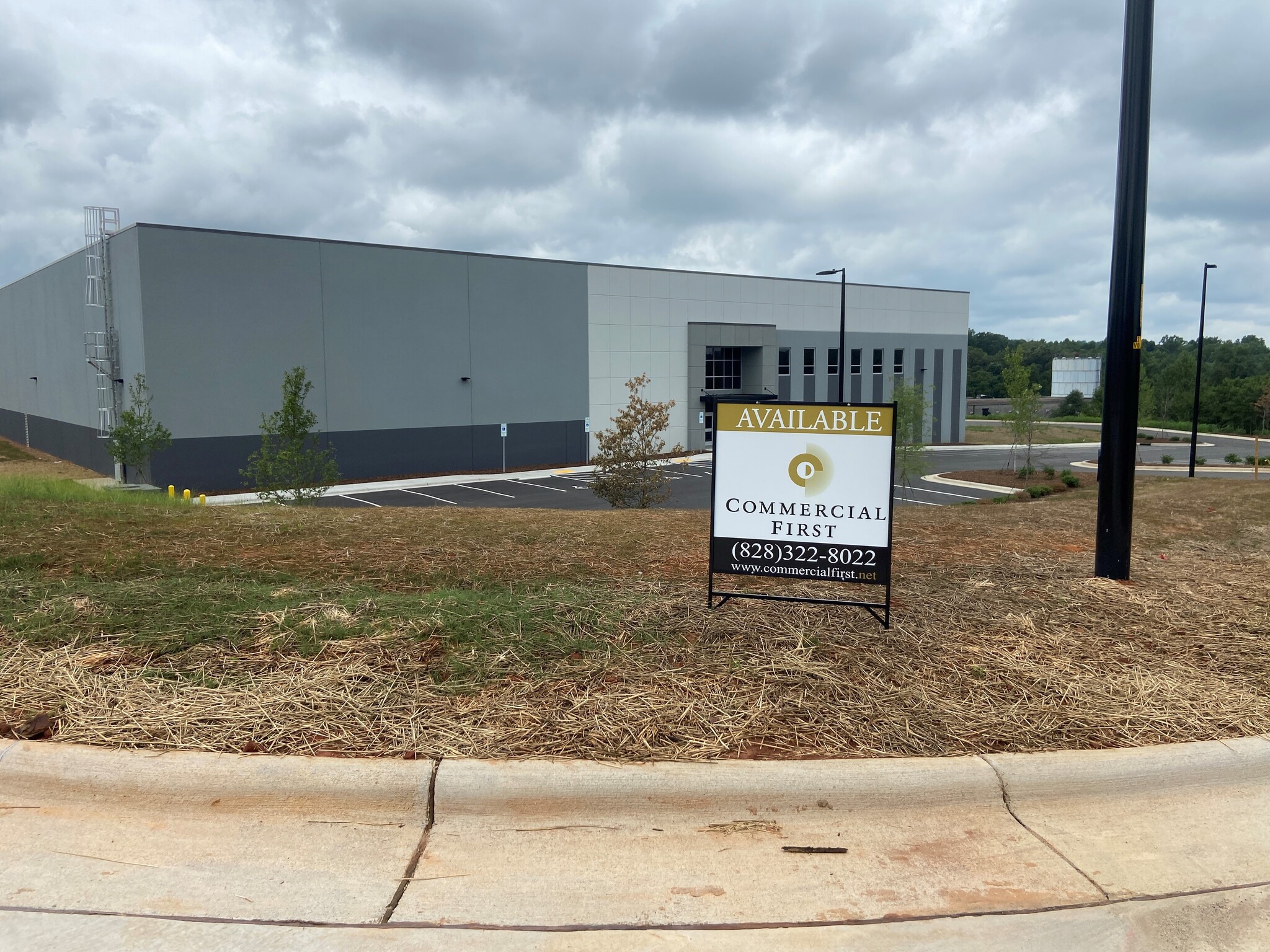 2010 Southeastern Industrial Dr, Newton, NC for sale Building Photo- Image 1 of 5