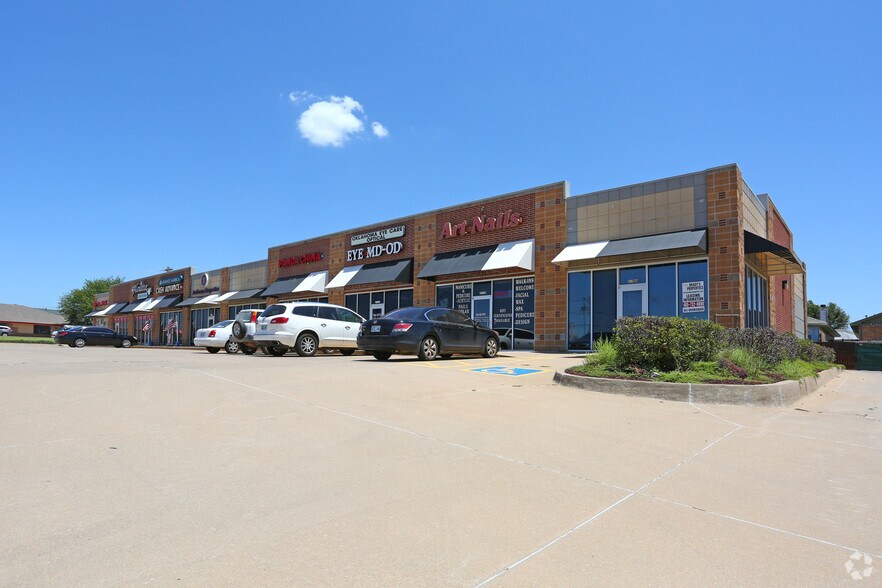 2150 S Douglas Blvd, Oklahoma City, OK for lease - Primary Photo - Image 1 of 2