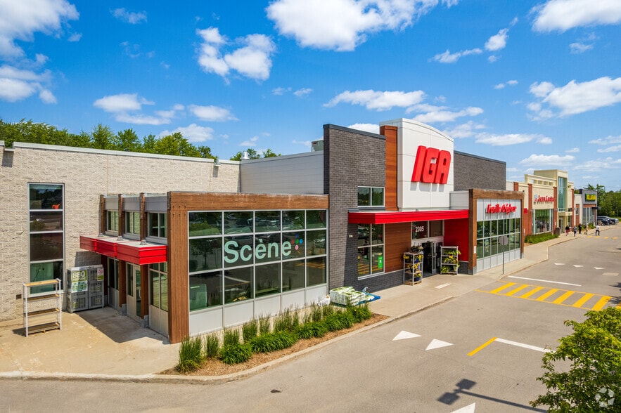 2305 Av Du Marché, St-Lin-Laurentides, QC à louer - Photo du bâtiment - Image 2 de 9