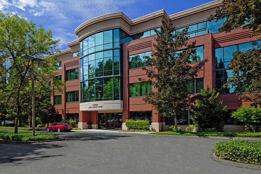 12909 SW 68th Pky, Tigard, OR for lease - Building Photo - Image 1 of 1