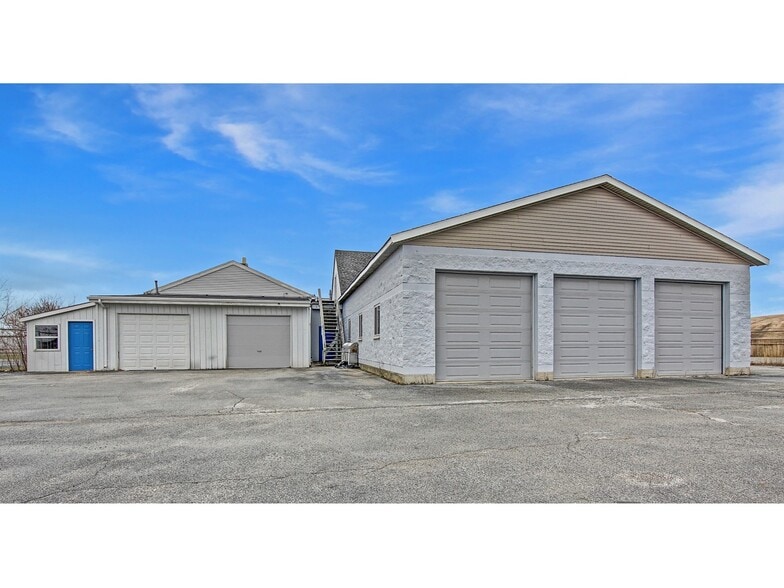 19560 Burnham Ave, Lynwood, IL à vendre - Photo du bâtiment - Image 2 de 23