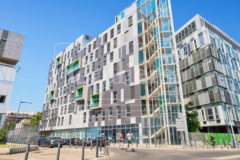 42 Rue De Ruffi, Marseille à louer - Photo du bâtiment - Image 1 de 15