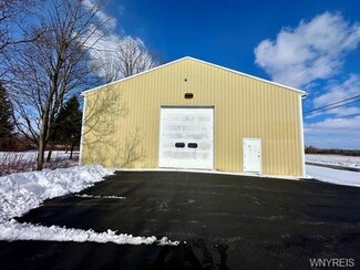 More details for 7865 E Main Rd, Le Roy, NY - Office for Lease