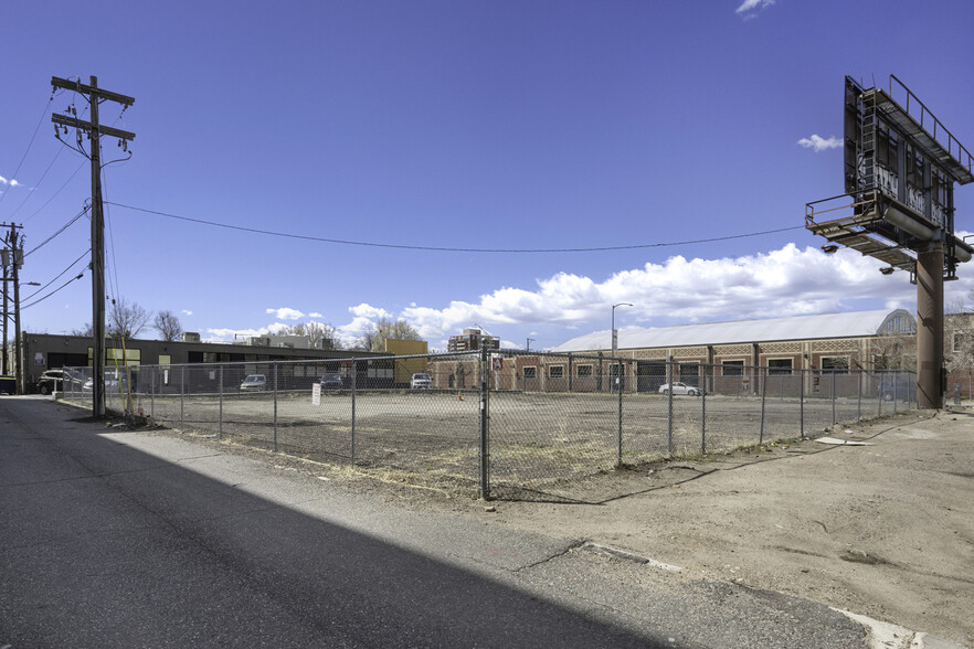 490 Lincoln St, Denver, CO for lease - Building Photo - Image 3 of 8