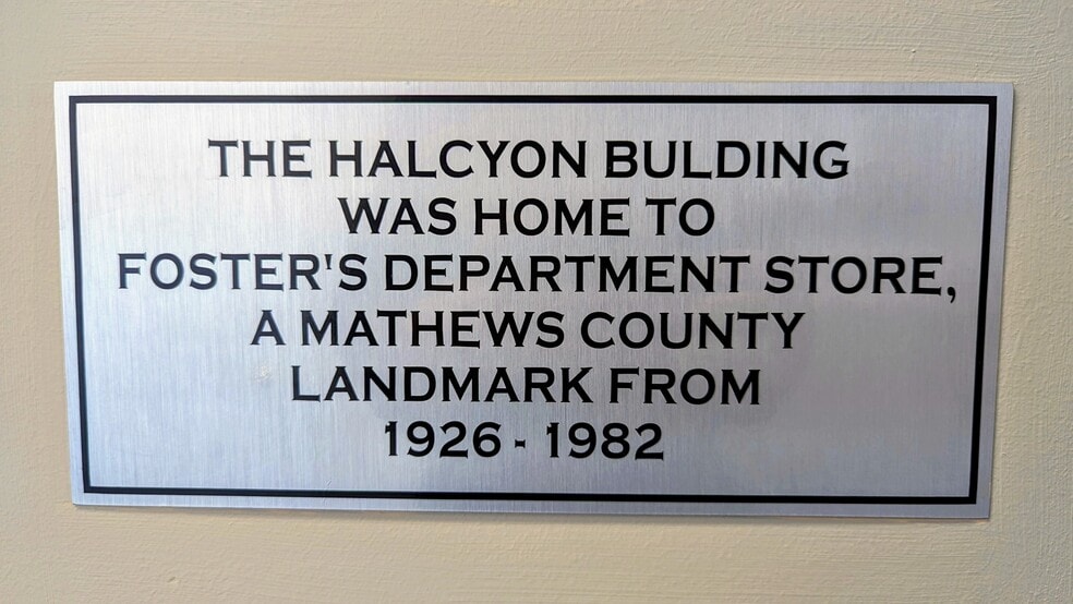 240 Main, Mathews, VA for lease - Interior Photo - Image 3 of 7