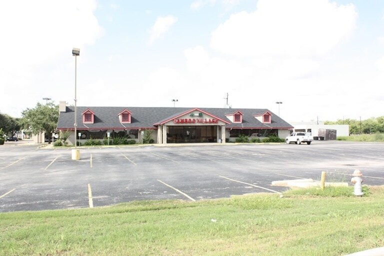 5151 Avenue H, Rosenberg, TX à vendre - Photo du bâtiment - Image 2 de 26
