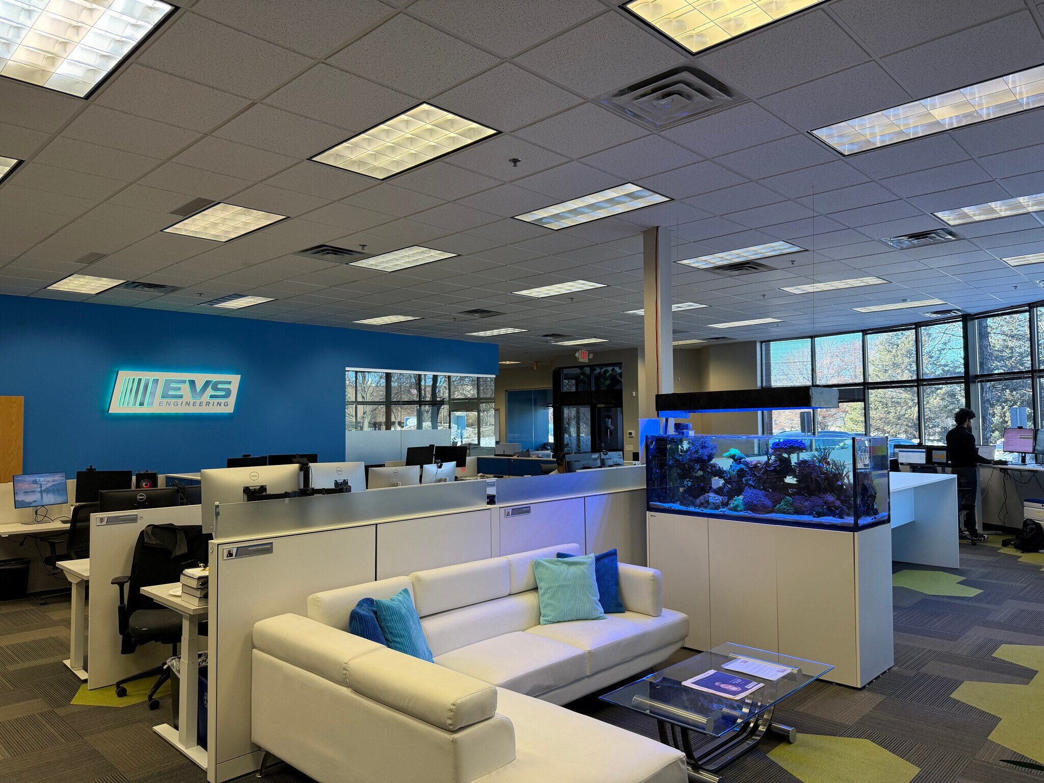 10025 Valley View Rd, Eden Prairie, MN à louer Photo intérieure- Image 1 de 8