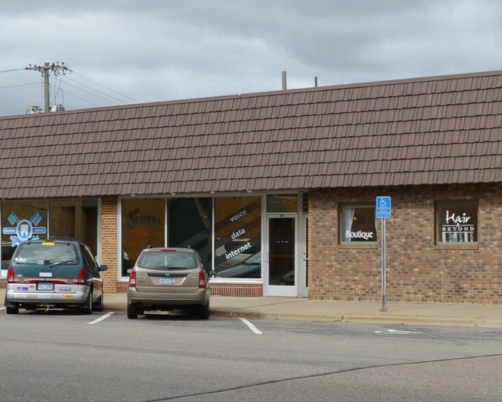 613-623 Maple St, Brainerd, MN for lease - Building Photo - Image 2 of 4