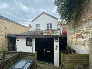 More details for 72-73 High St, Huntingdon - Office for Sale