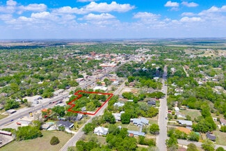 Plus de détails pour 725 S Brazos St, Lockhart, TX - Terrain à vendre