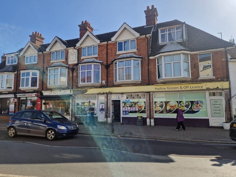 4-6 High Street, The Broadway, Hadlow for sale - Primary Photo - Image 1 of 2