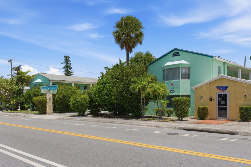 320 N Federal Hwy, Lake Worth, FL à vendre - Photo du bâtiment - Image 3 de 86