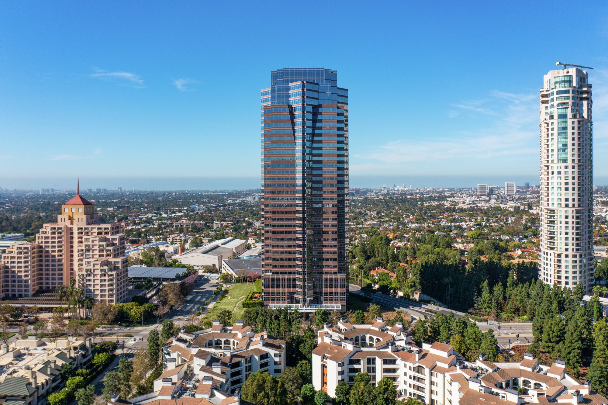 2121 Avenue of the Stars, Century City, CA for lease Primary Photo- Image 1 of 25