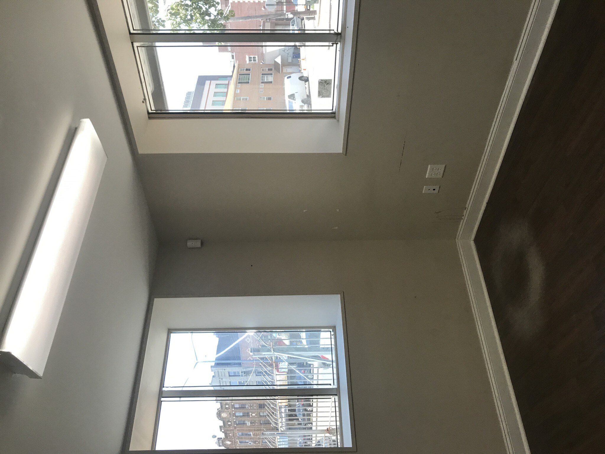192-08 Jamaica Ave, Hollis, NY for lease Interior Photo- Image 1 of 11