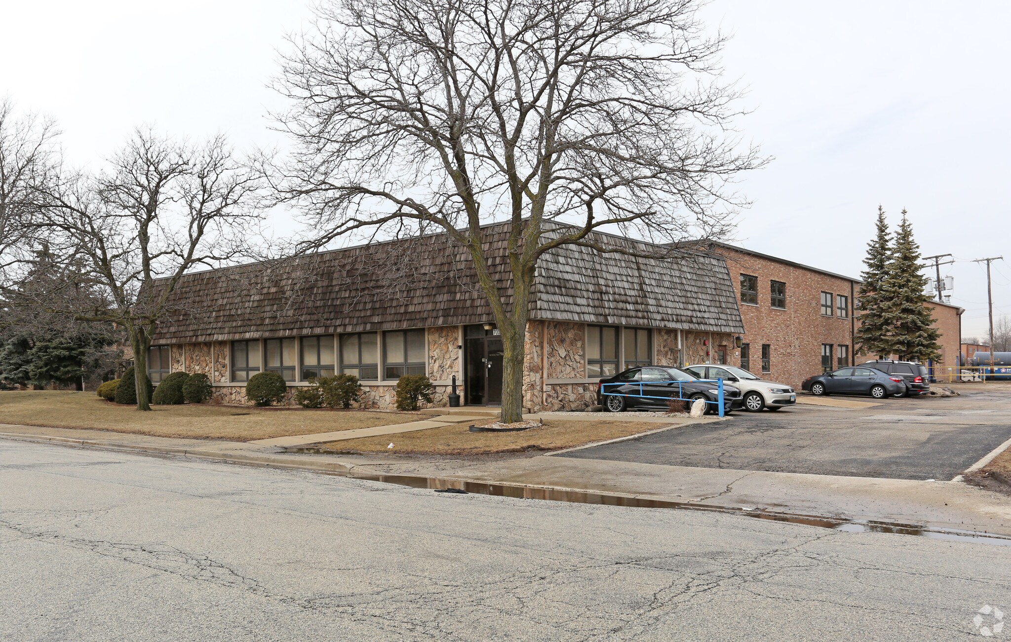 700 Chase Ave, Elk Grove Village, IL for lease Primary Photo- Image 1 of 5