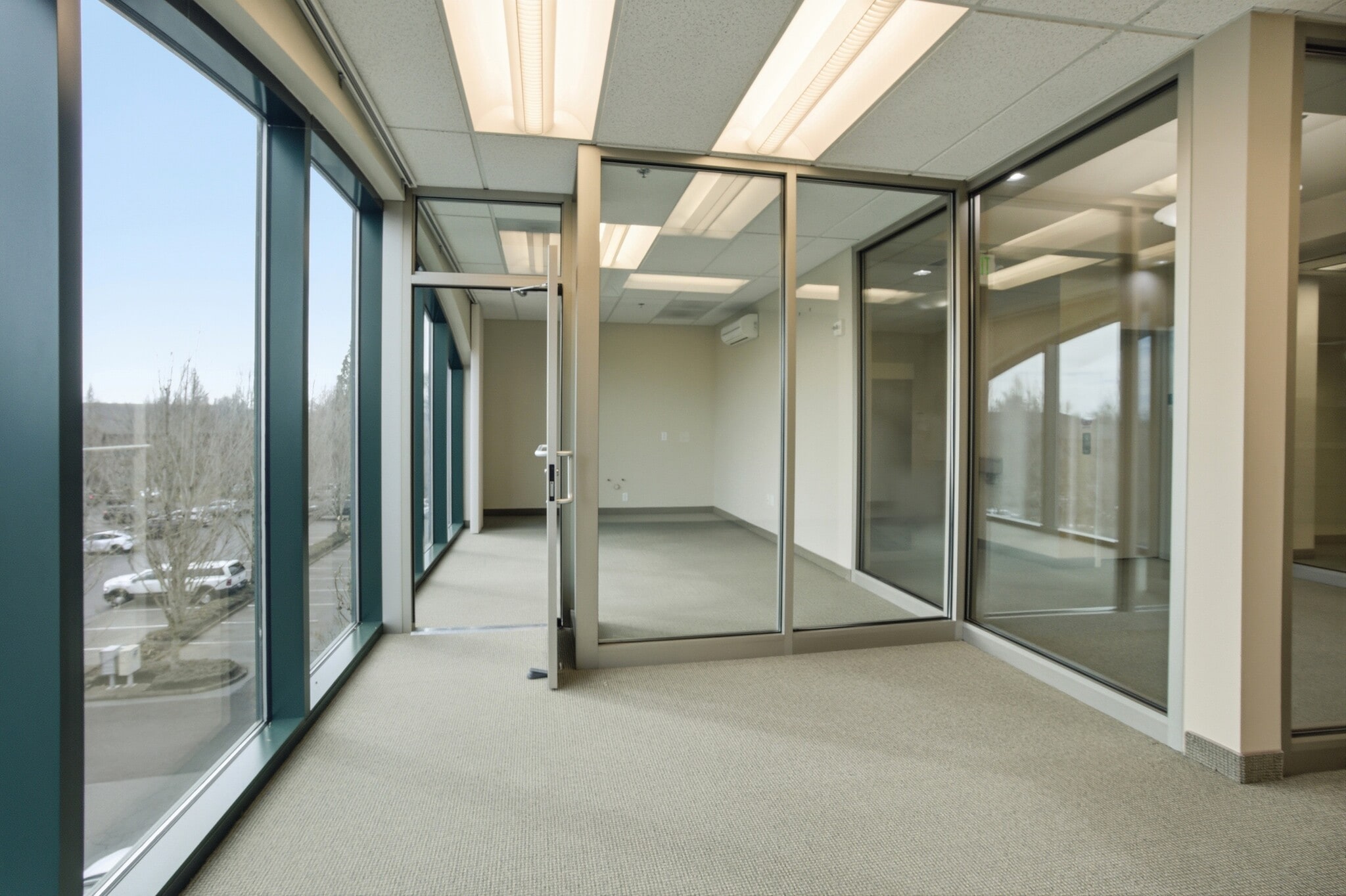 680 Hawthorne Ave SE, Salem, OR à louer Photo intérieure- Image 1 de 22