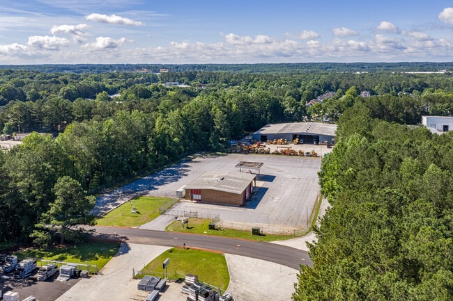 Plus de détails pour 43 Bellamy Ct, Stockbridge, GA - Industriel à louer