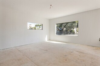 6600-6610 Lexington Ave, Los Angeles, CA for sale Interior Photo- Image 2 of 7