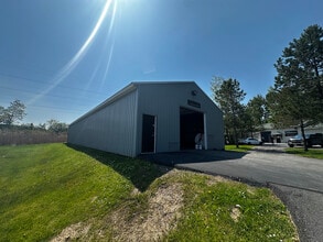 7702 Maltlage Dr, Bayberry, NY à louer Photo intérieure- Image 2 de 3