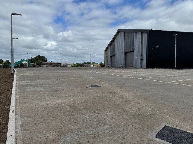 Southcroft Rd, Rutherglen à louer - Photo du bâtiment - Image 2 de 7