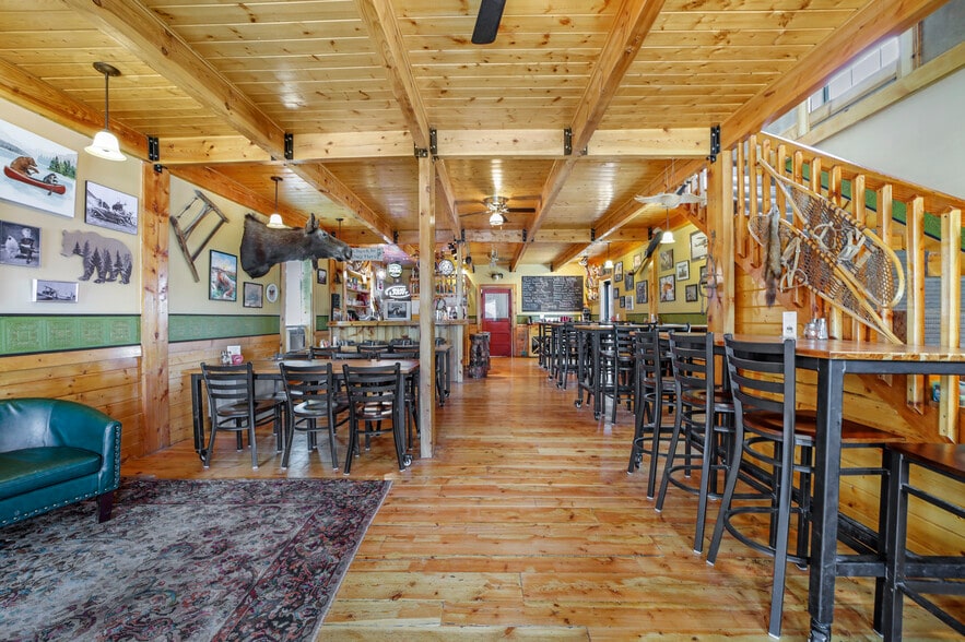 418 W Spruce St, Mackay, ID à vendre - Photo du bâtiment - Image 2 de 35