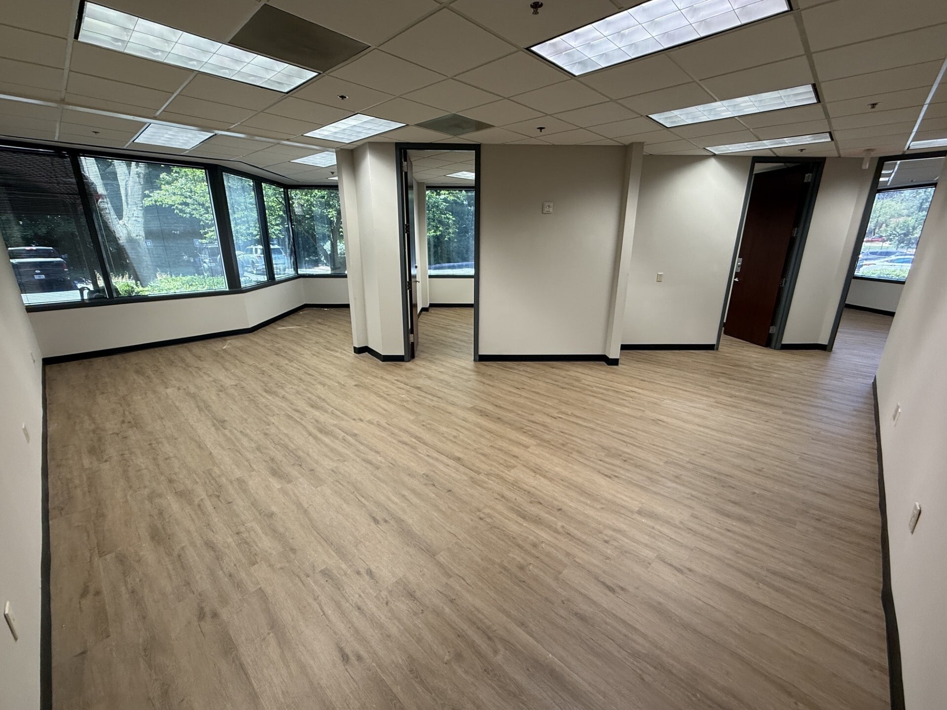 1165 Northchase Pky SE, Marietta, GA for lease Interior Photo- Image 1 of 8