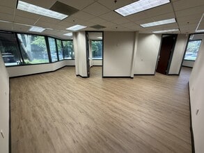1165 Northchase Pky SE, Marietta, GA for lease Interior Photo- Image 1 of 8