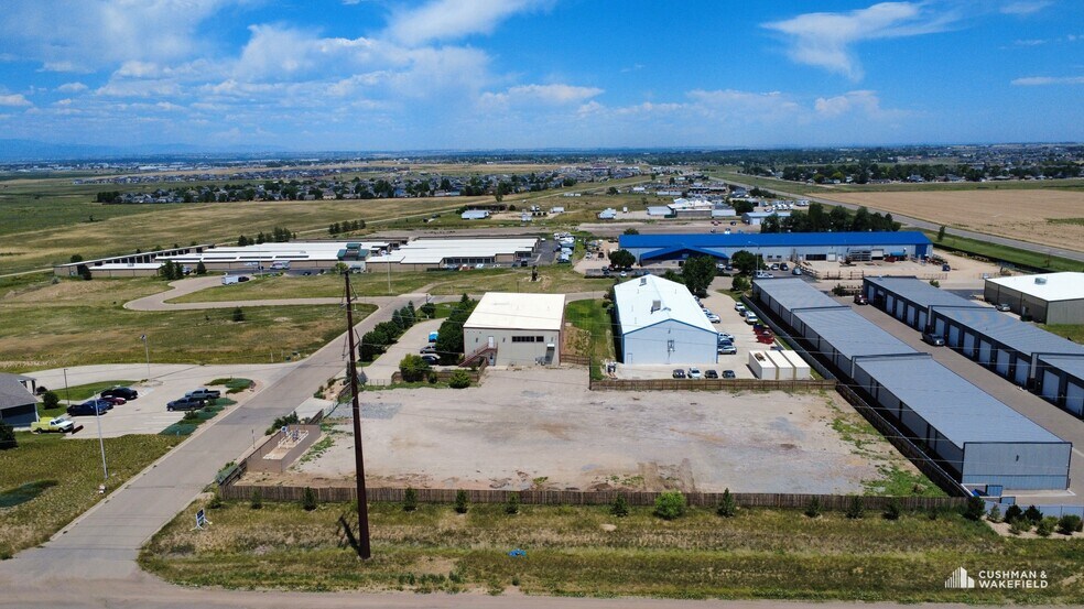 250 Perry Ln, Dacono, CO à louer - Photo du bâtiment - Image 2 de 5