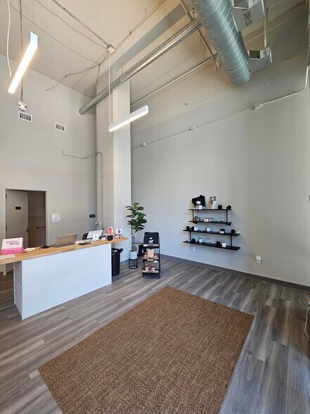 1776 Curtis St, Denver, CO à louer - Photo intérieure - Image 2 de 4