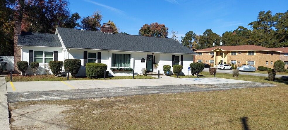 712 N Cedar St, Summerville, SC à vendre - Photo du bâtiment - Image 1 de 1