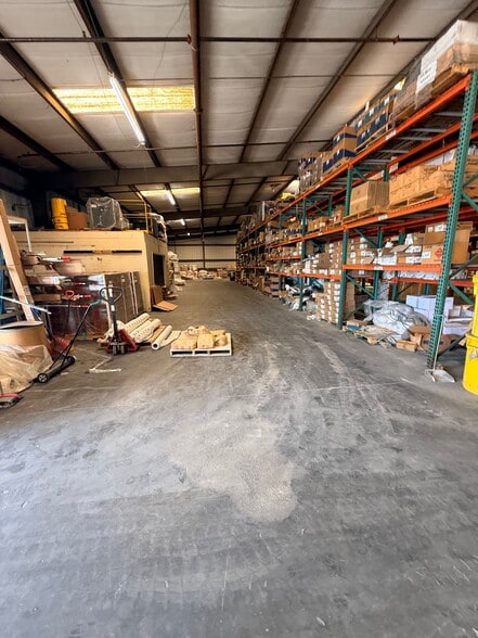 2415 Whitfield Industrial Way, Sarasota, FL à vendre - Photo du bâtiment - Image 3 de 19