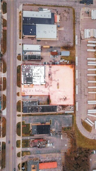 31630 Plymouth Rd, Livonia, MI à louer - Photo du bâtiment - Image 2 de 11