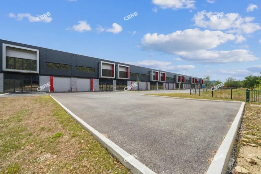 Flex in Bondoufle for lease - Building Photo - Image 3 of 3