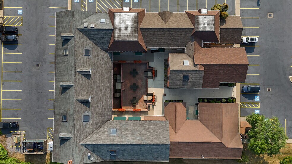 4476 Main St, Amherst, NY à louer - Photo du bâtiment - Image 3 de 3