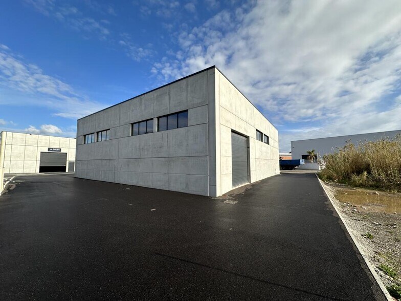 Flex in Puget-sur-Argens for sale - Building Photo - Image 3 of 9