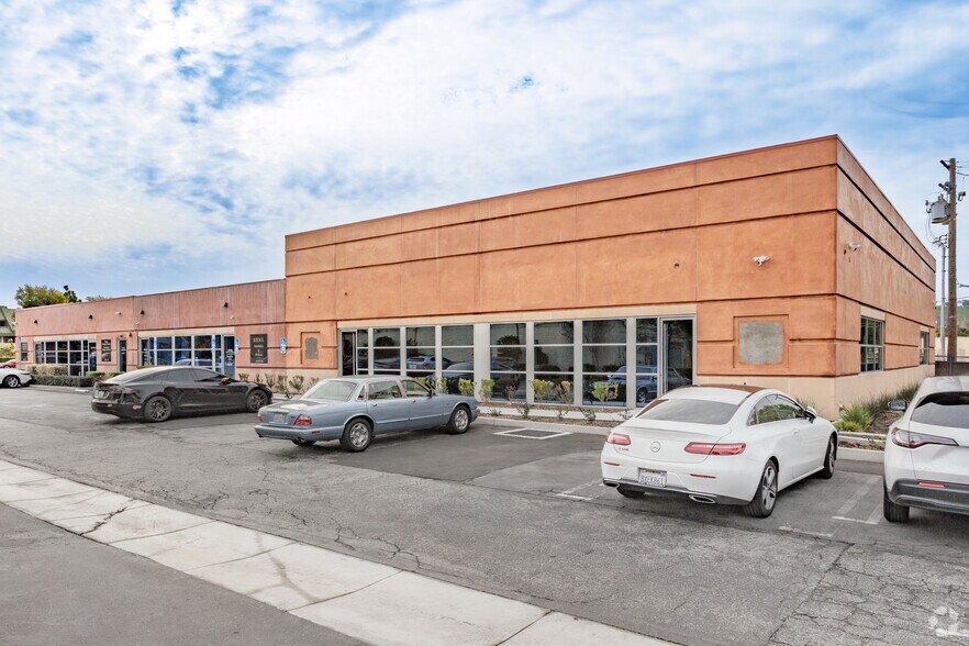 23365 Hawthorne Blvd, Torrance, CA à louer - Photo du bâtiment - Image 2 de 8