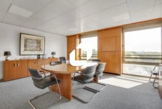 35 Avenue Franklin D. Roosevelt, Paris for lease Building Photo- Image 1 of 6