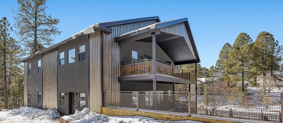 3295 S Gila Dr, Flagstaff, AZ à vendre - Photo du bâtiment - Image 2 de 17