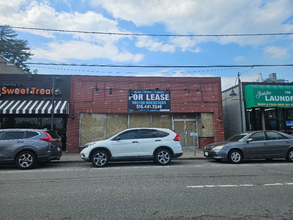 152 Jericho Tpke, Mineola, NY à louer Photo principale- Image 1 de 18